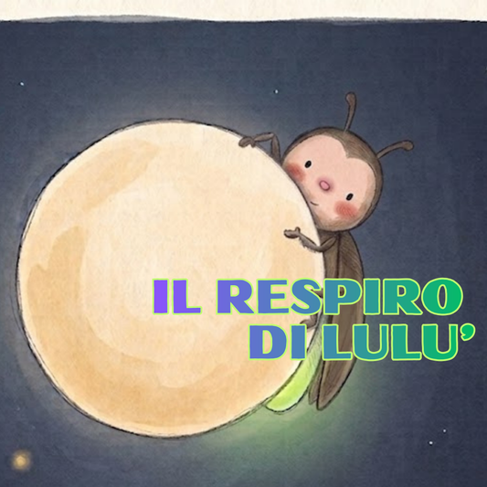 Copertina kamishibai: Lulù, una piccola lucciola dalla luce verde, sbuca da dietro la luna in una notte stellata, illustrazione per bambini - Kamishibu